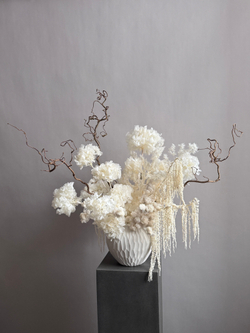 Композиция в кашпо Скабиоза