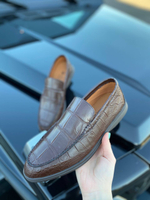 Лоферы Loro Piana из кожи крокодила