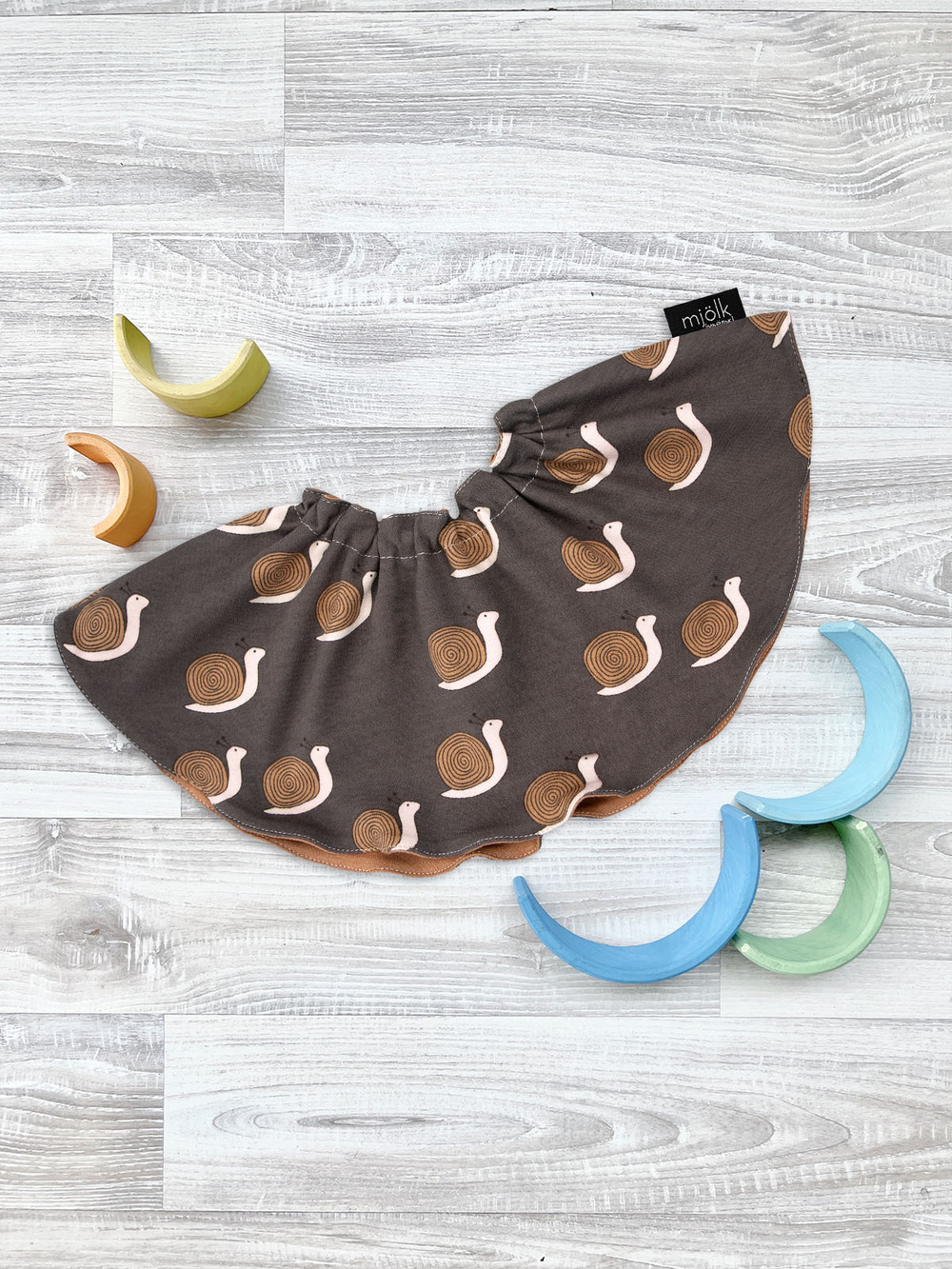 Двусторонний нагрудник Mjölk Улитки