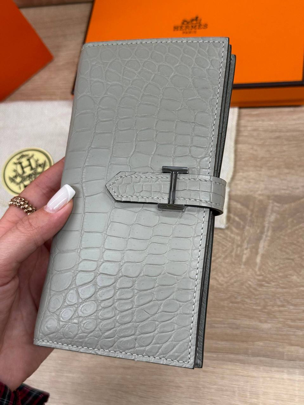 Кошелек Hermes из кожи крокодила