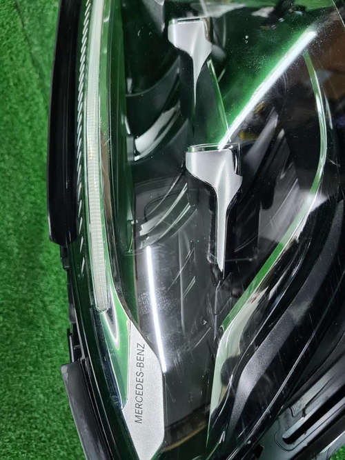 Фара правая Mercedes E W213 (2020-2023) LED