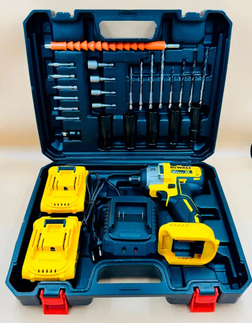 Гайковерт DeWalt ударный с набором и двумя аккумуляторами