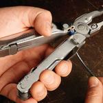 Мультитул Leatherman Super Tool 300 -831148 115мм 19функций серебристый нeйлон.чехол карт.коробка