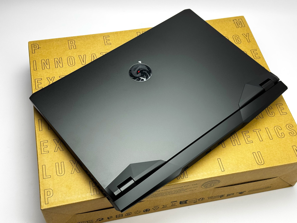 Игровой ноутбук MSI Alpha 17 Ryzen 9 7940HX RTX 4070 16GB 1TB 17.3" 2.5K 240Hz Win11 Русско-Английская клавиатура