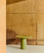 Журнальный столик Albanella из цемента с глянцевой зеленой отделкой Ø65 см
