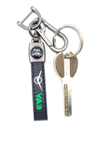 Брелок для ключей кожаный с эмблемой УАЗ (кожзам, зеленая надпись)