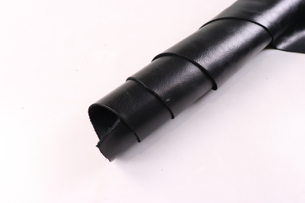 1,6-1,8 Кожа Эсквайр Черный