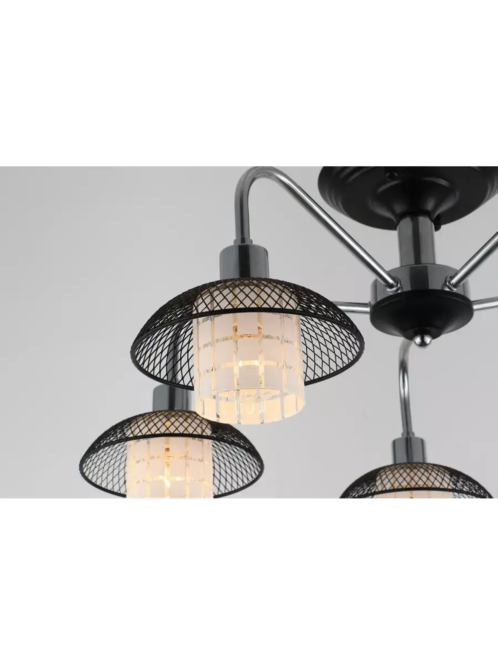 Люстра потолочная EINURA  E14*3*40W черный, никель