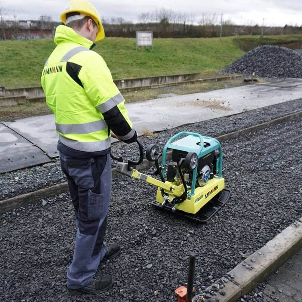 Виброплита дизельная Ammann APR 30/60 (Hatz 1B30 / 215-243 кг) руч/пуск, 600 мм