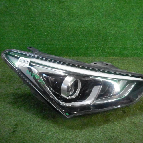 Фара правая Hyundai Santa Fe 3 (2015-2018) Ксенон