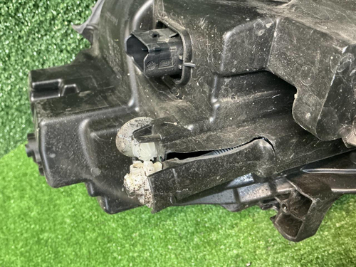 Фара левая Lada Vesta (2022-н.в.) LED