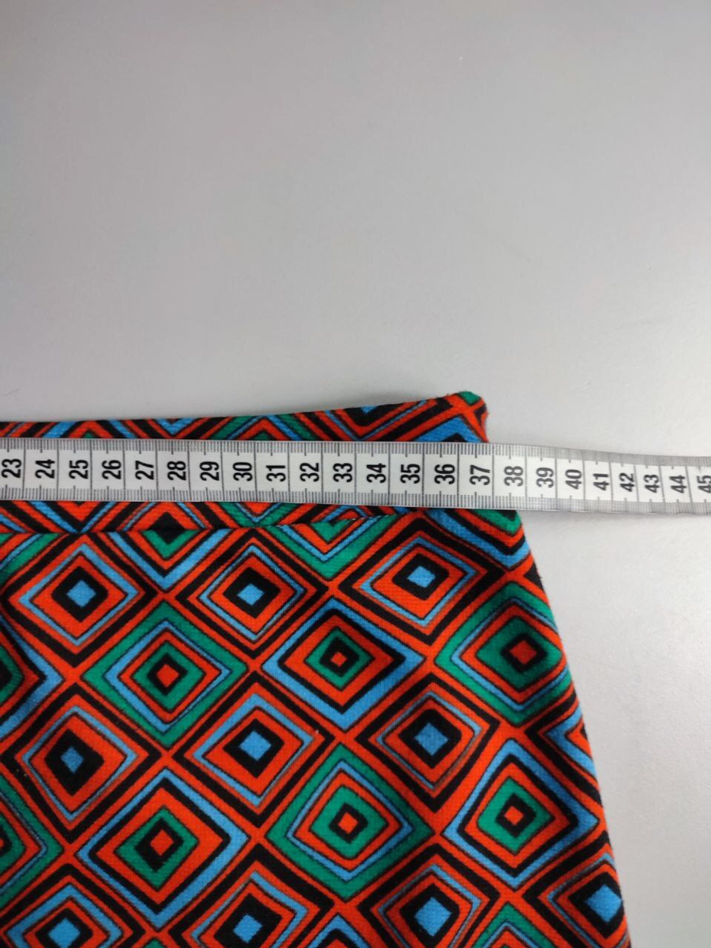 Костюм Anna Verdi с юбкой яркий 44 размер