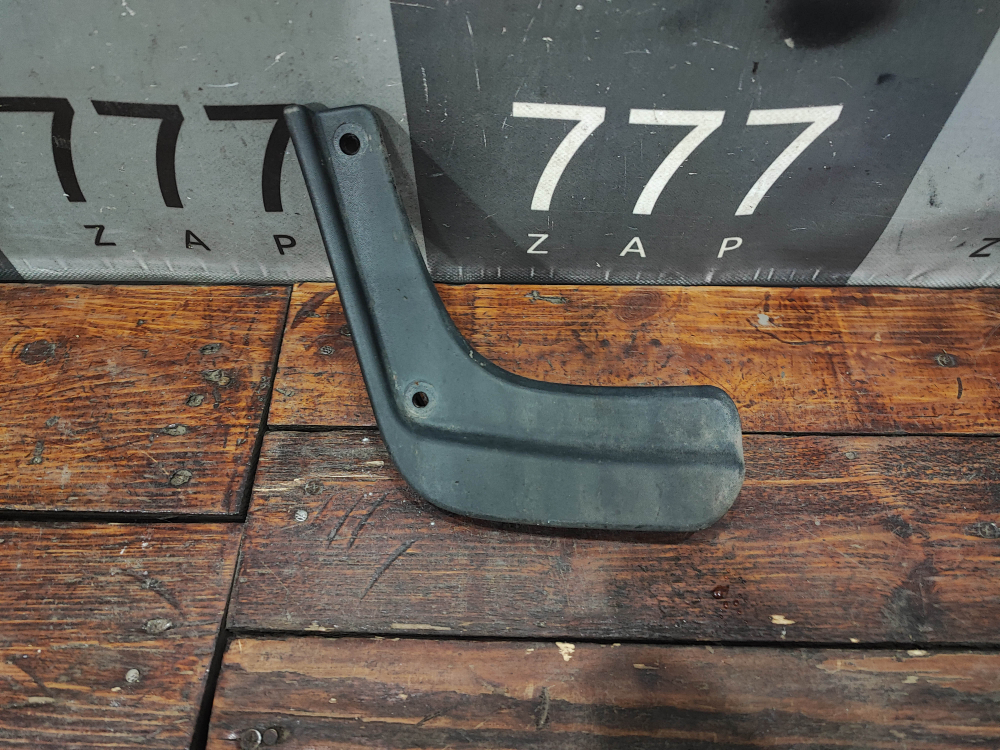 Брызговик задний правый Kia Soul 3 (SK3) 19-нв Б/У Оригинал 86842K0000