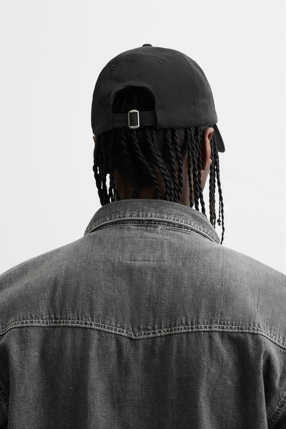 ZARA КЕПКА С ВЫШИТОЙ НАДПИСЬЮ, ЧЕРНЫЙ