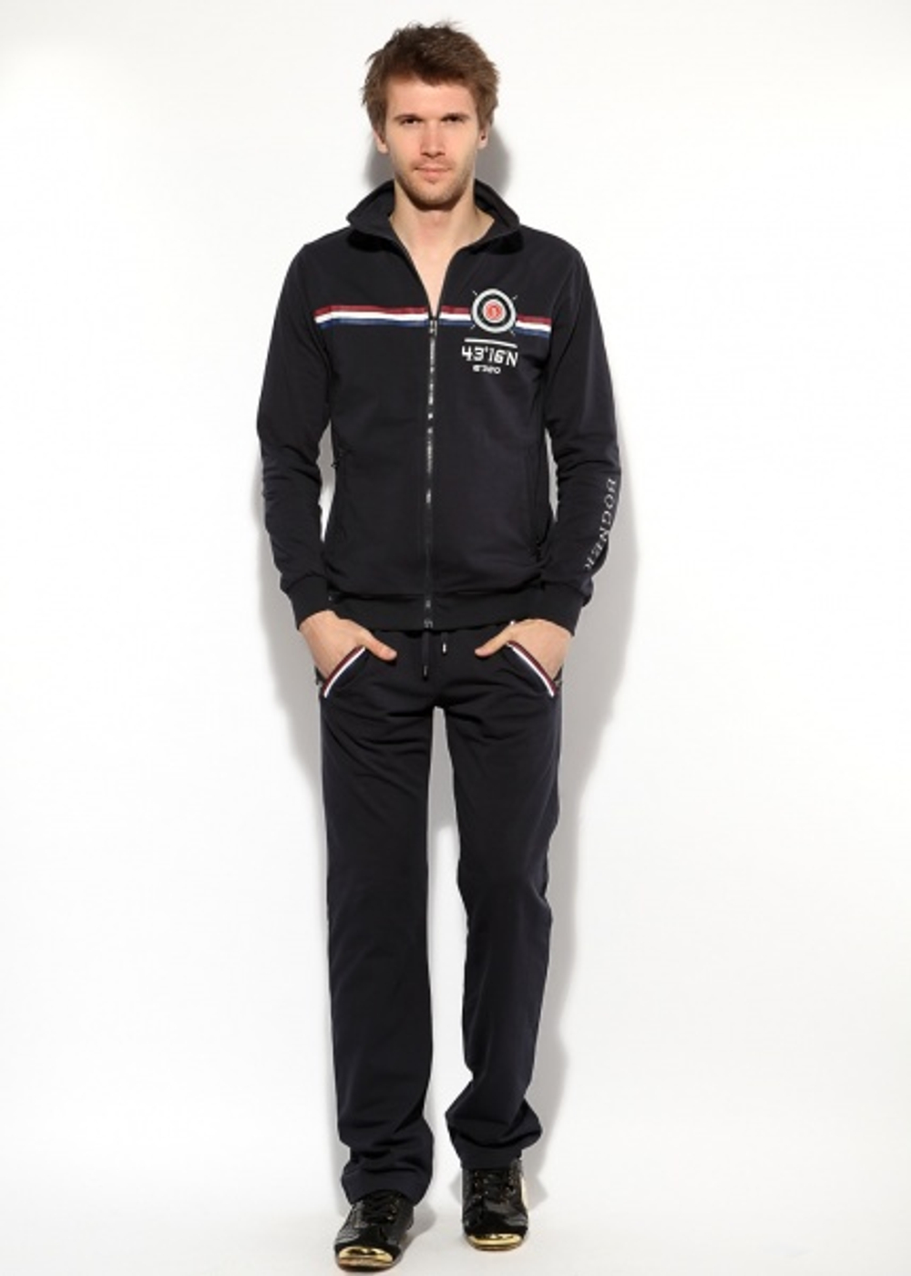 спортивный костюм