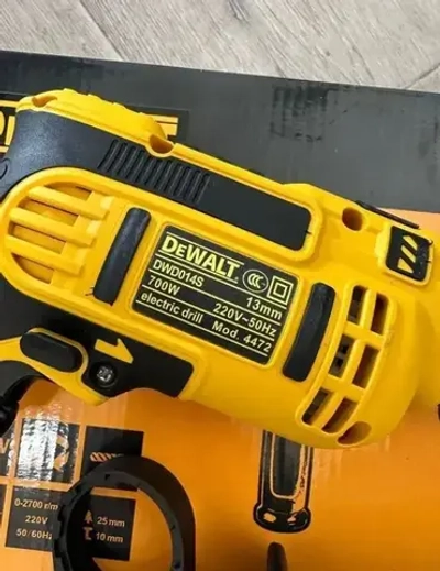 Дрель ударная электрическая / Электродрель Dewalt 710 Вт, 3000 об/мин, 48000 уд/мин, сетевая, Dewalt DWD014S