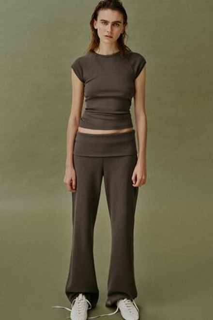 ZARA ФУТБОЛКА С ЭФФЕКТОМ ПОТЕРТОСТИ И РЕГЛАНОМ, СЕРО-КОРИЧНЕВЫЙ