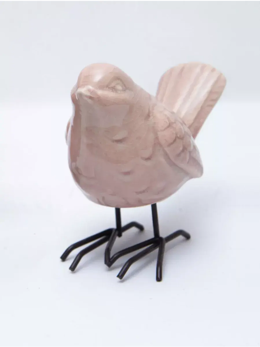 Статуэтки для интерьера на полку