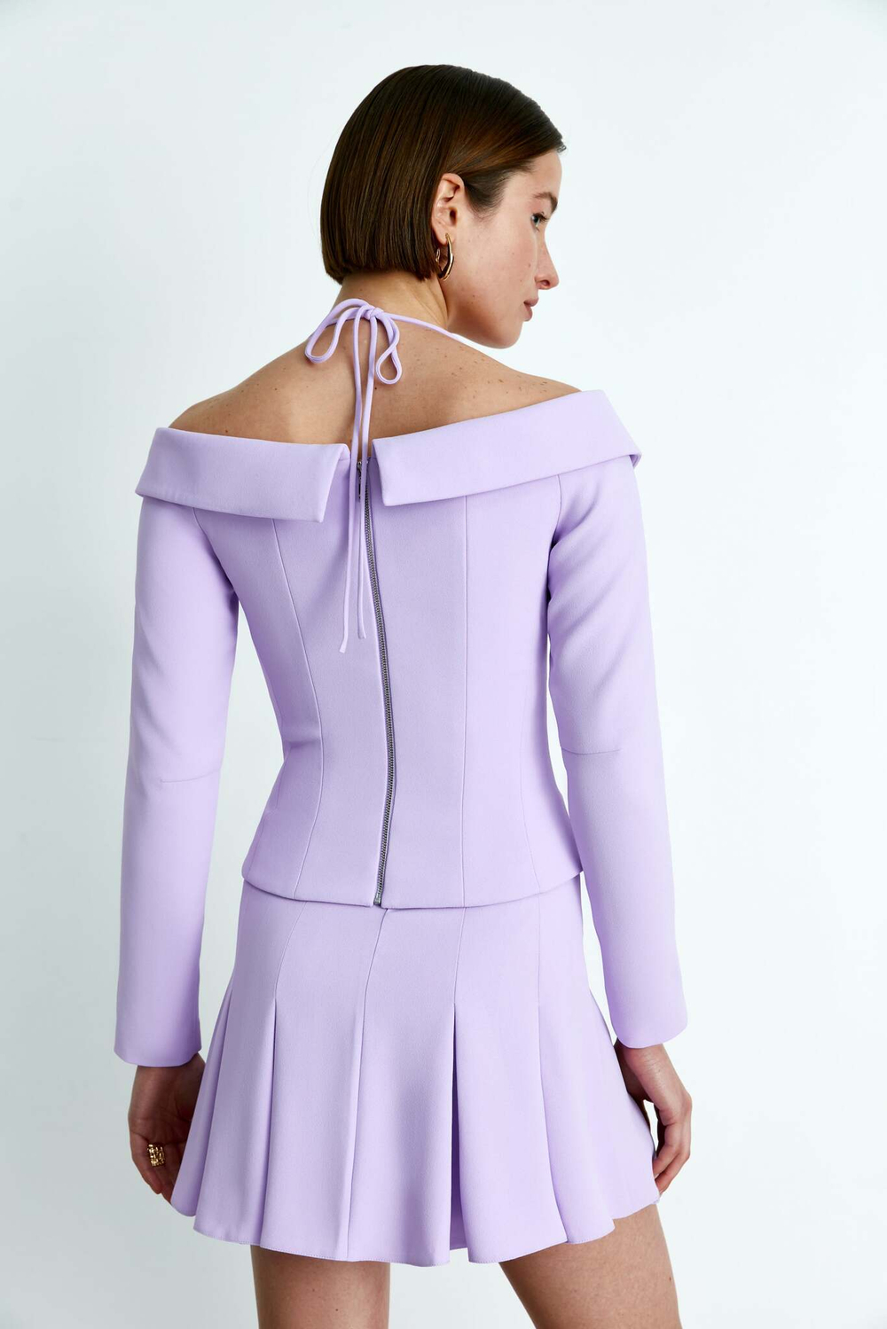 Блейзер корсетного типа c открытыми плечами из крепа со шнуровкой