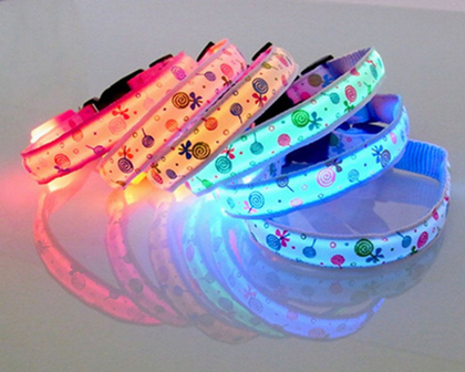 Ошейник для собак нейлоновый, светящийся 15 мм "Леденцы", 18-28 см, розовый