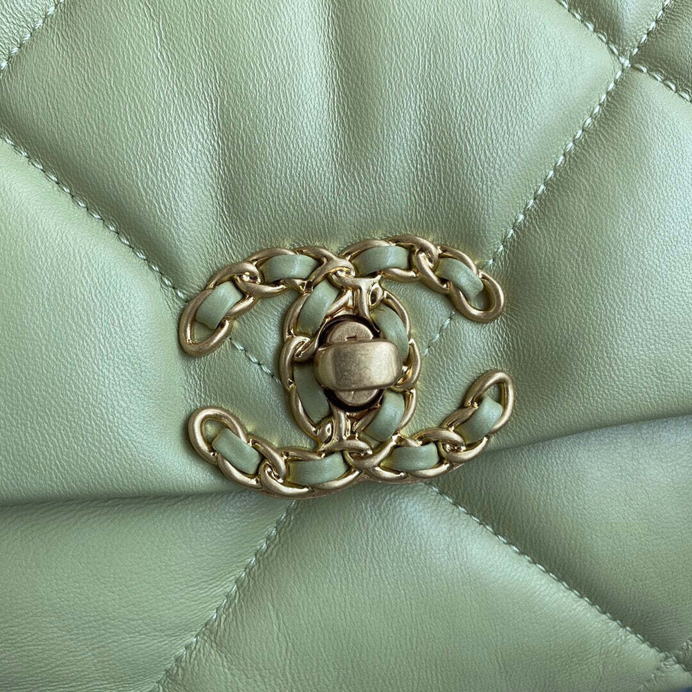 Chanel 19 Large 30 cm
