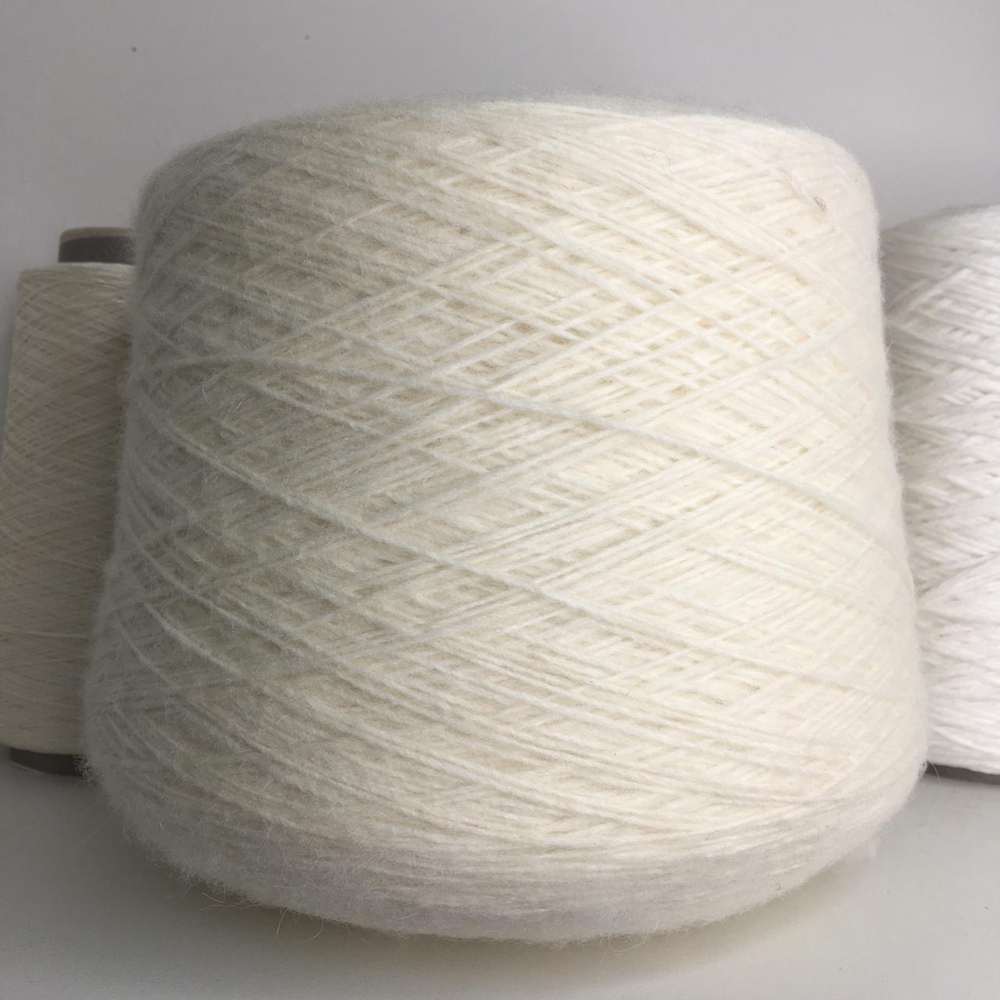 BRIOCHE Pecci Filati 30% альпака, 30% меринос, 40% п/а 400м/100гр. Молочный S125