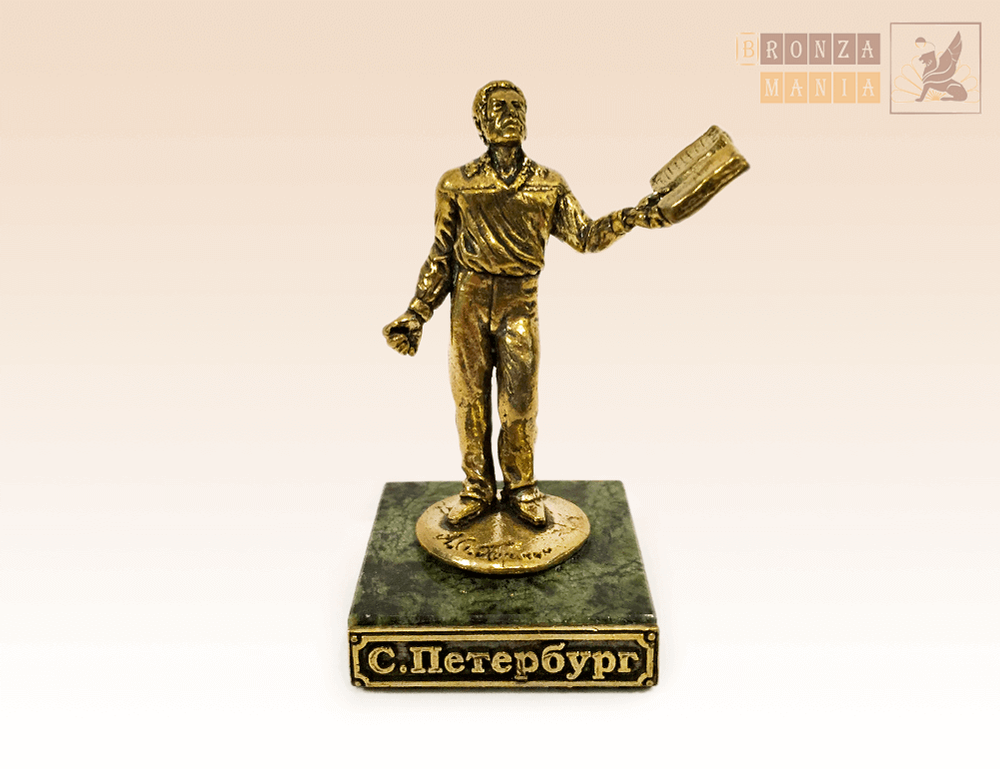 фигурка Пушкин на змеевике