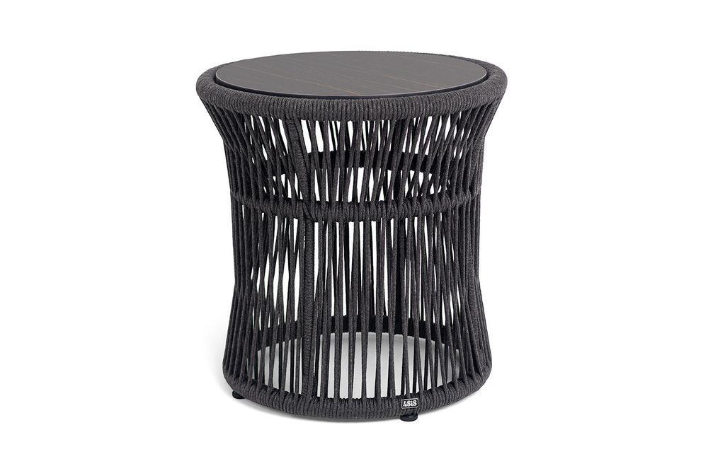 "Романо" журнальный стол из HPL круглый Ø45 H47, каркас из алюминия черный муар, цвет "черный мрамор", роуп темно серый круглый