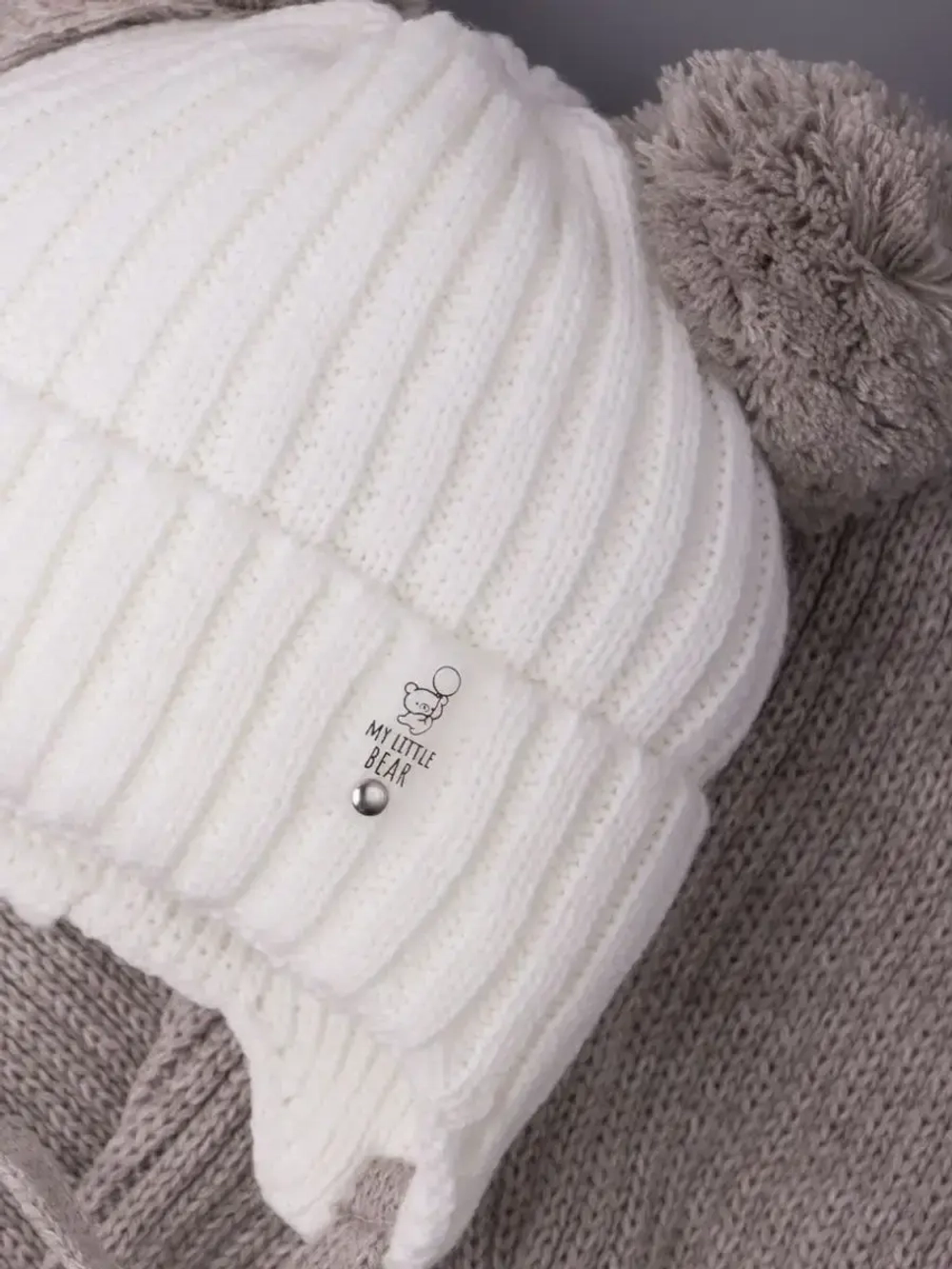 Шапка для девочки осенняя и шарф с ушками