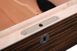 Хьюмидор Howard Miller на 50 сигар, Эбеновое дерево