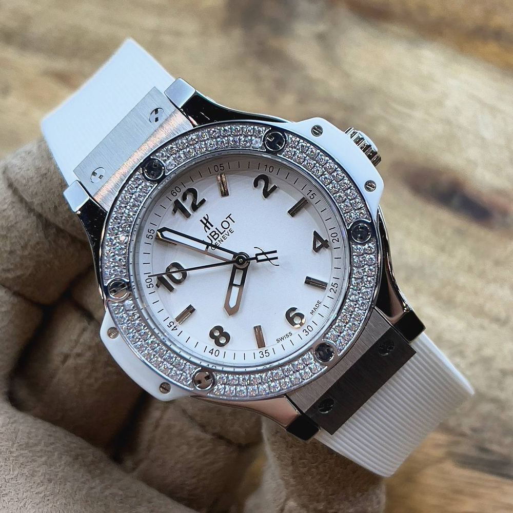 Часы Hublot