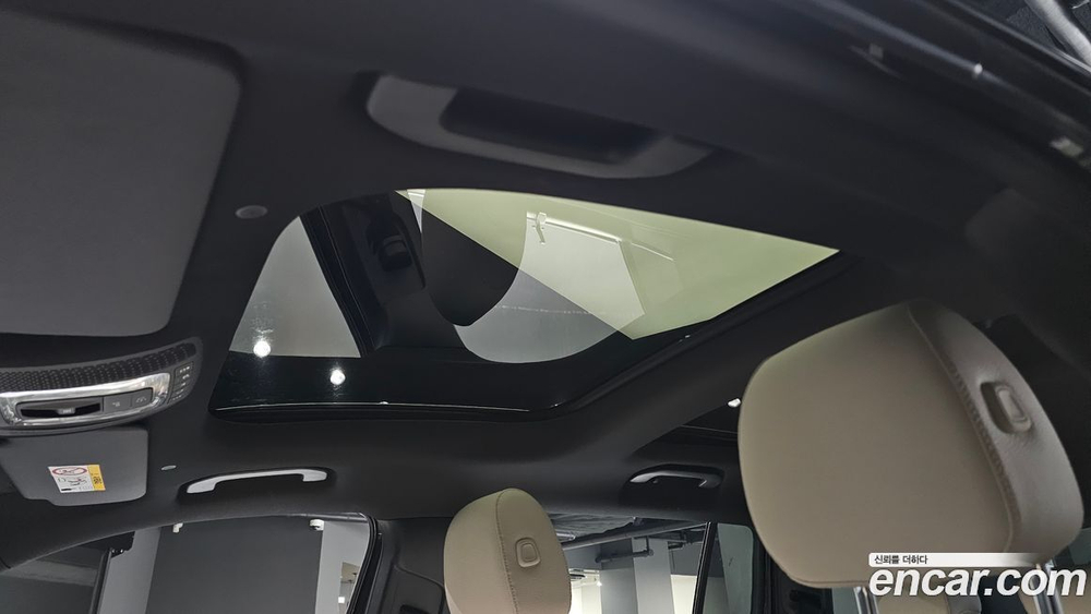 Mercedes-Benz GLB-Class X247 GLB220 (06.2021)