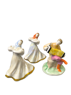 Фарфоровые статуэтки "Русский перепляс" (Дулёво) 1968 год