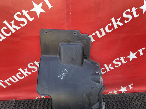 Крыло переднее левое