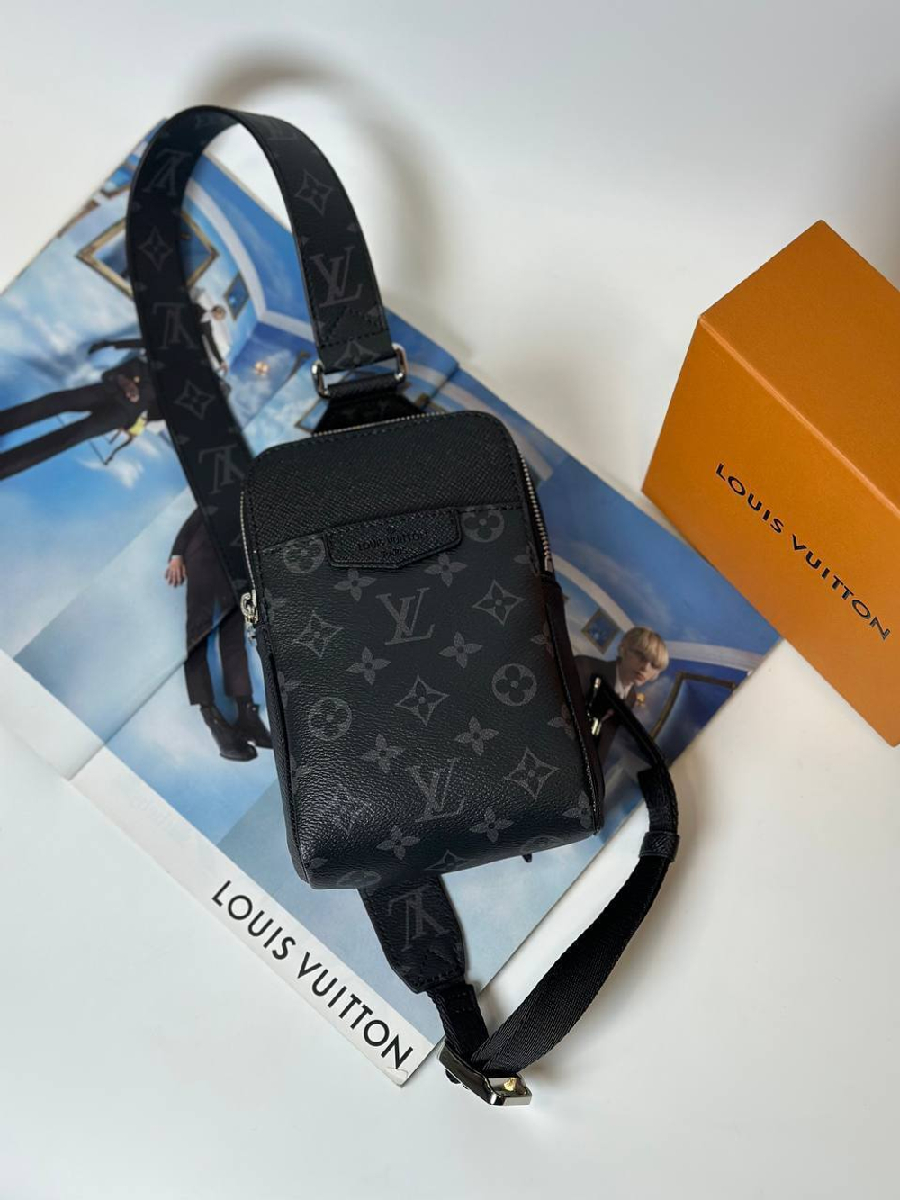 Сумка-слинг Louis Vuitton, арт. 477733611