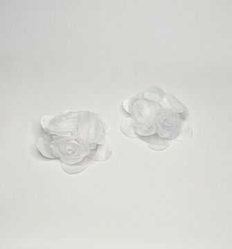 Белые школьные банты для волос "3 цветка" на резинке, с блёстками, 2 шт.