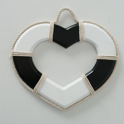 Декор настенный "Спасательное сердце" 25,5х2х31см