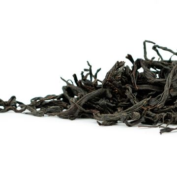 Zhengshan Xiaozhong (Lapsang Souchong) with a floral aroma