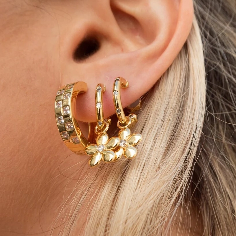 Серьги Ромашка с Кристаллами – Золото