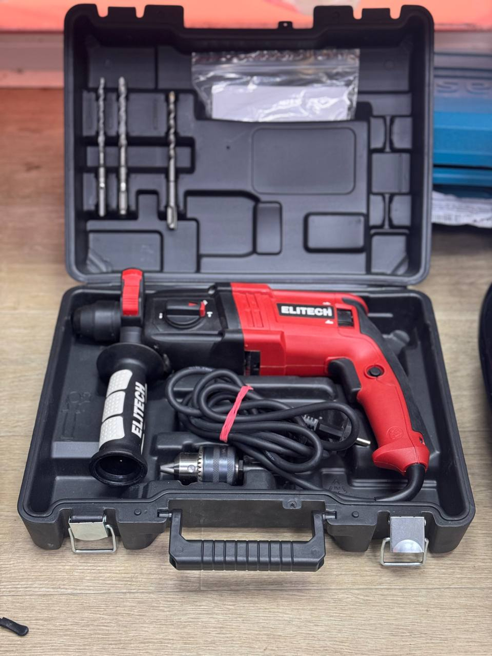 Перфоратор Elitech П 2-24РЭМ