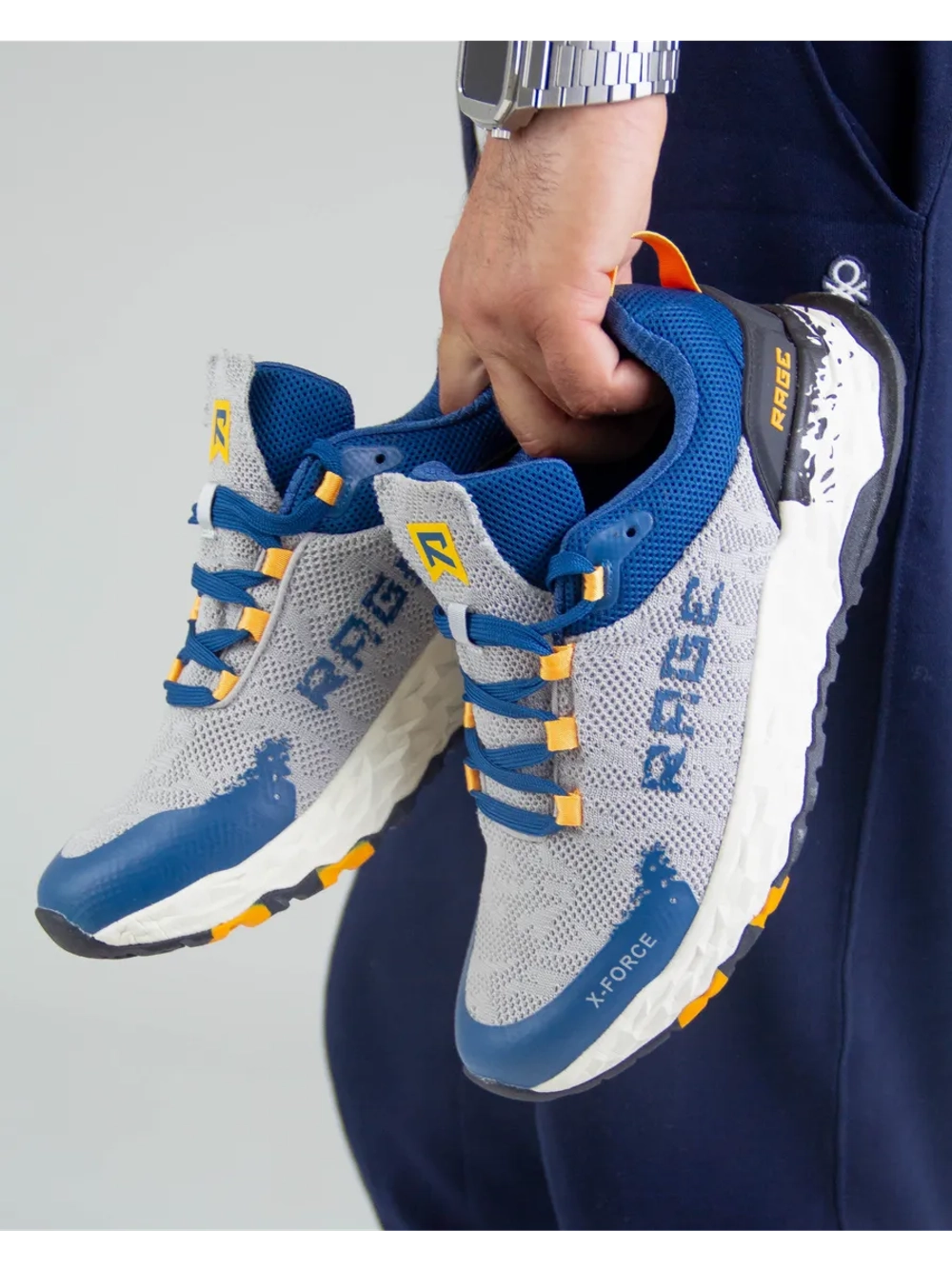 Беговые кроссовки с двойной амортизацией