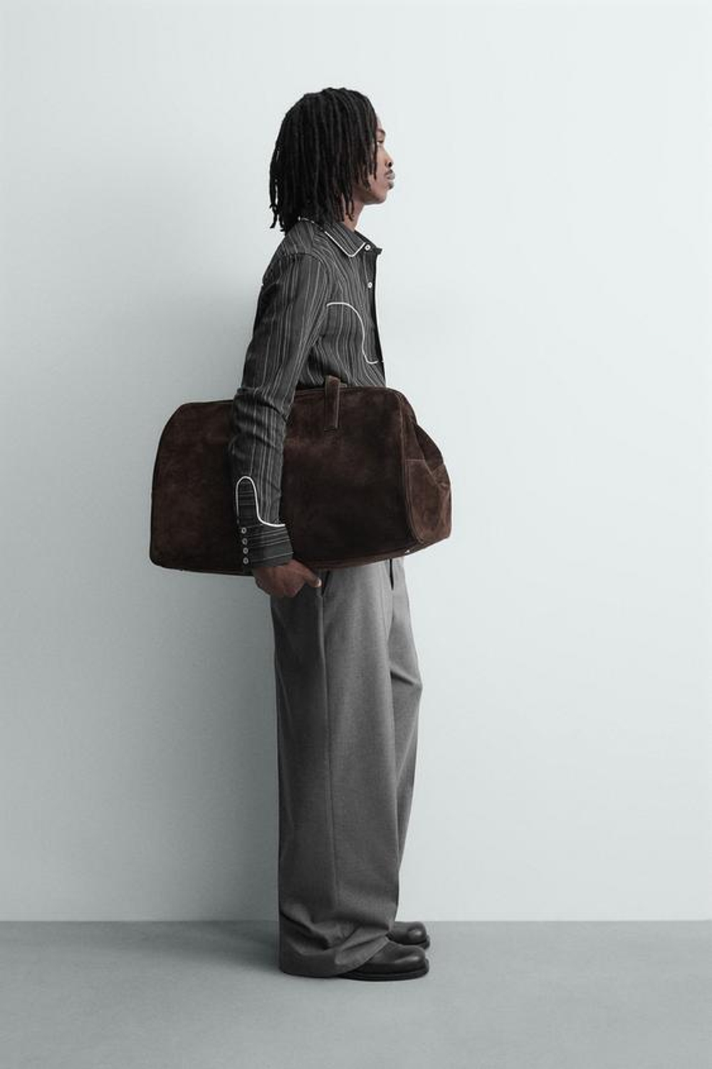 ZARA СТРУЯЩИЕСЯ БРЮКИ WIDE FIT, СЕРЫЙ