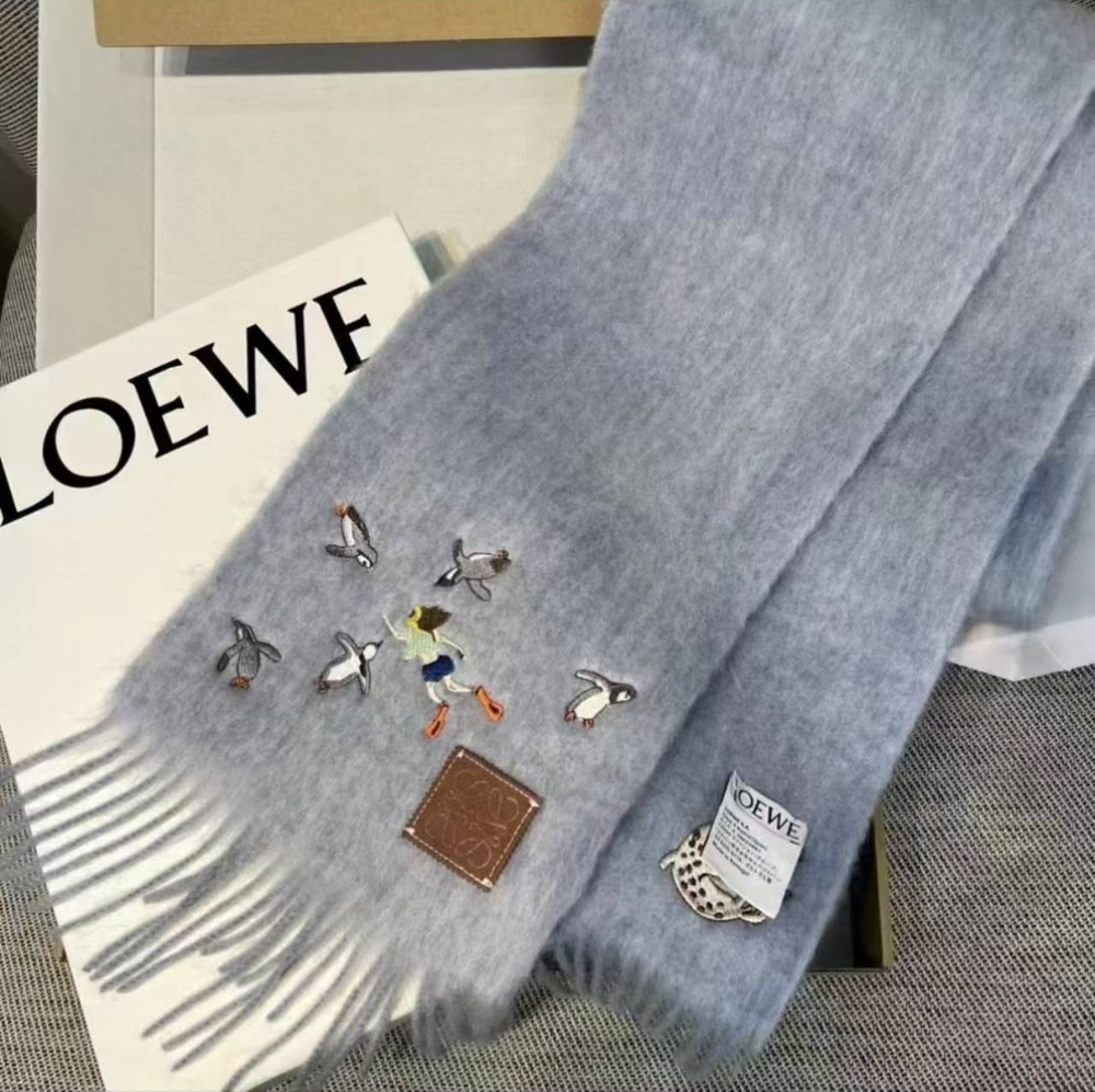 Шарф Loewe