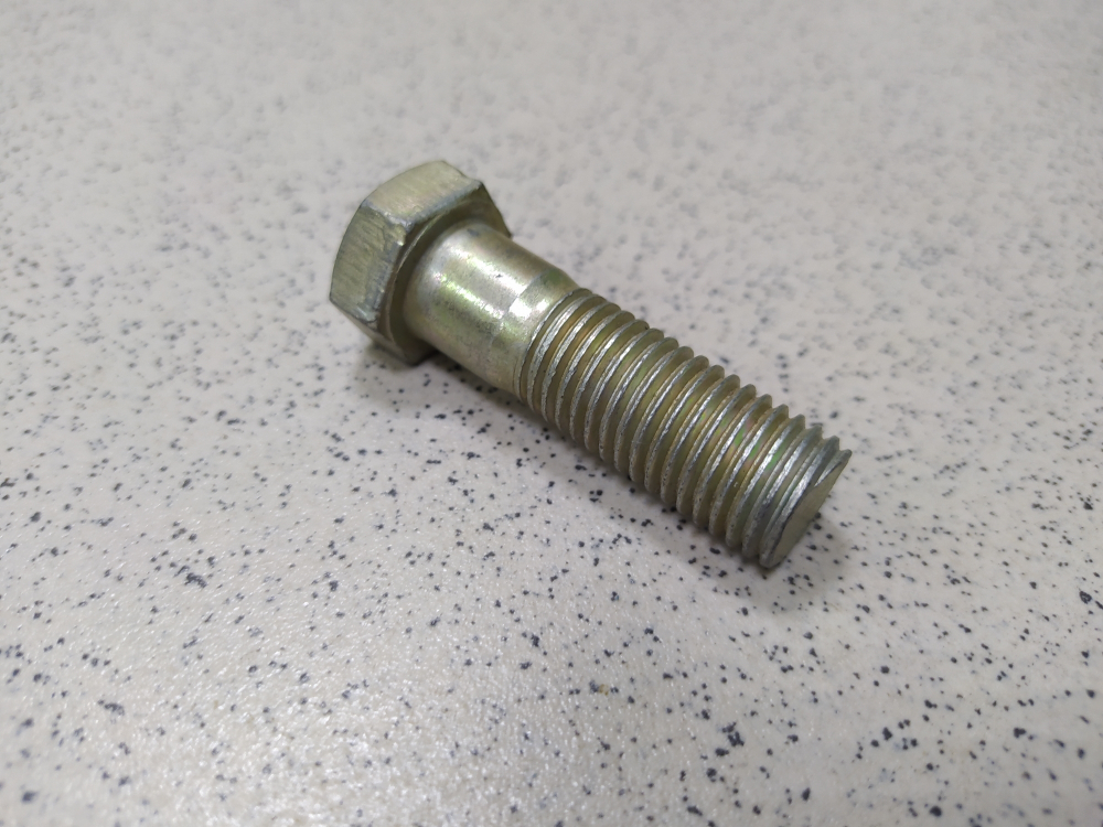 Болт 310235-П29