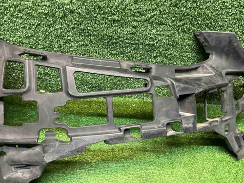 Кронштейн бампера правый Mercedes C W205 (14-18)