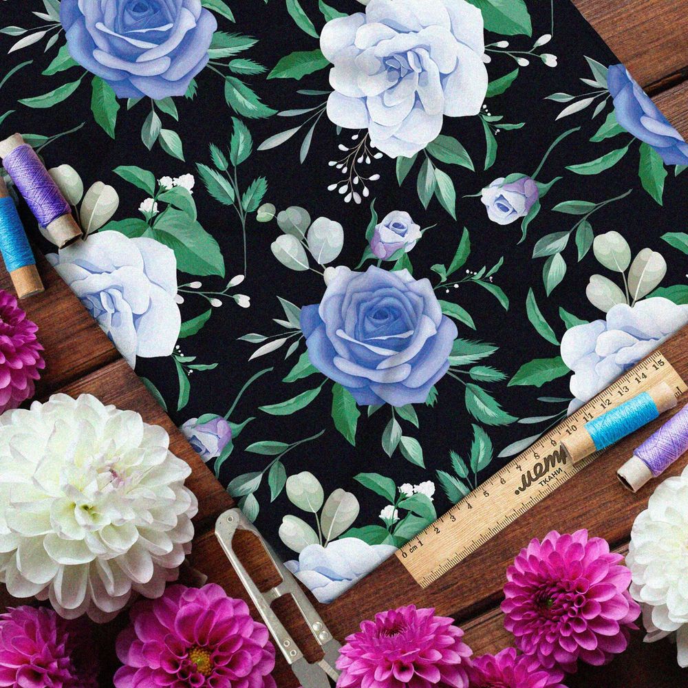Ткань дюспо крупные голубые розы на чёрном фоне