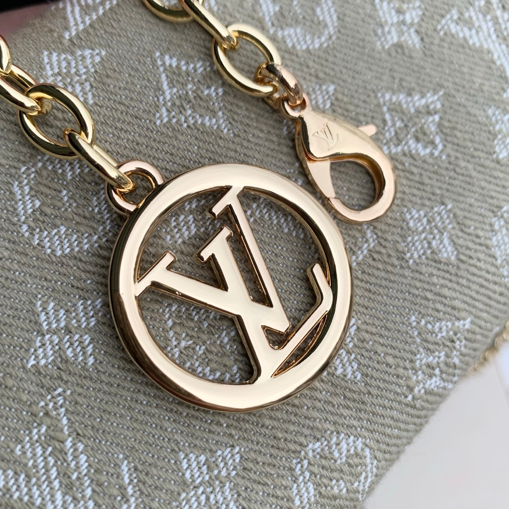 Louis Vuitton Pouch Metis Belt