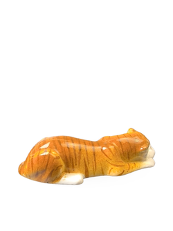 Фарфоровая статуэтка "Тигр с мясом" ЛФЗ