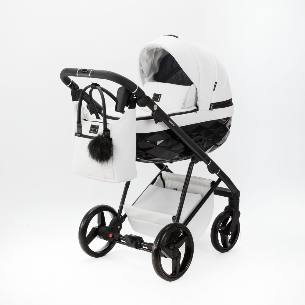 Детская универсальная коляска Adamex Quantum Deluxe Q-SA1 (2в1) Белая экокожа