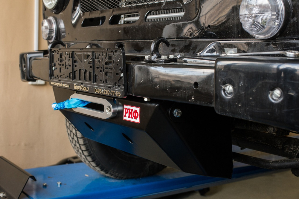 Площадка для скрытой установки лебёдки с защитой рулевых тяг УАЗ Хантер РИФ